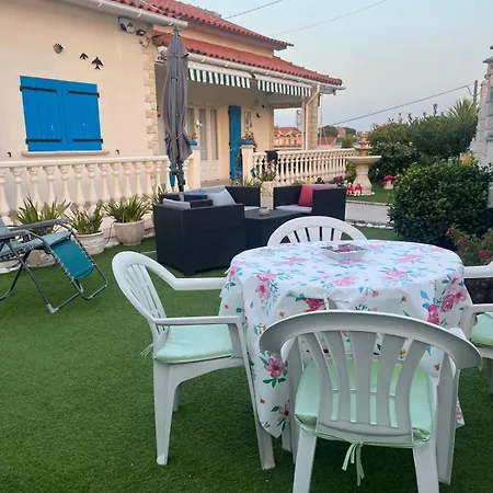 بيت ضيافة Vivenda Soares *